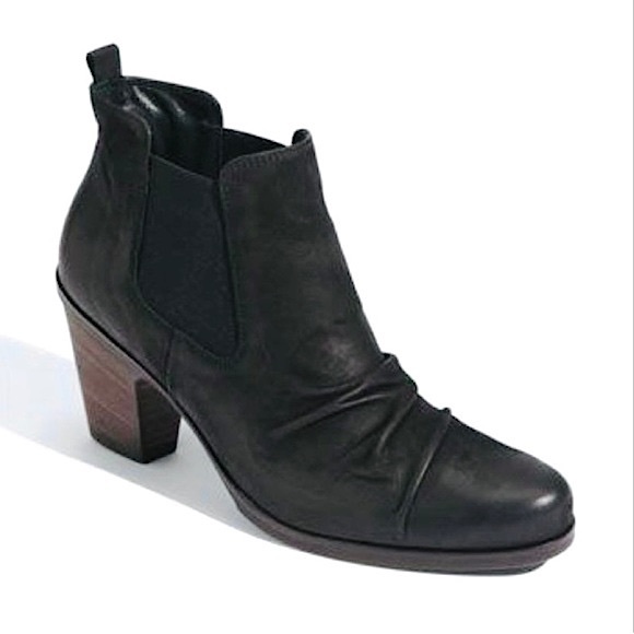 Paul Green Juno Distressed Leather Heel Ankle Boots Sz 9 Black Ruched - Picture 1 of 12